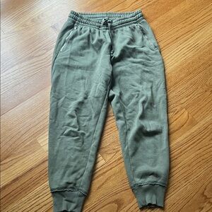 Aerie pine green zippered pockets Lounge Pants joggers small